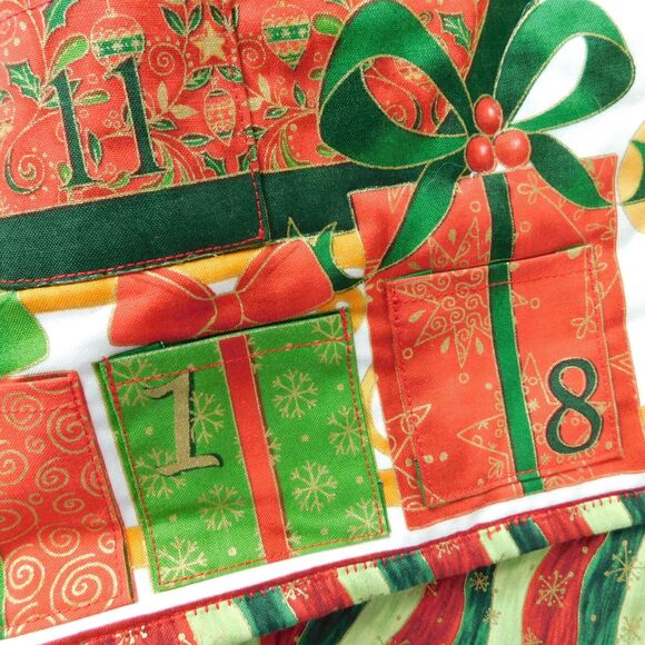 Christmas Quilted Wall Hanging Advent Calendar Handmade Pockets 25x21 EUC! - Picture 8 of 16